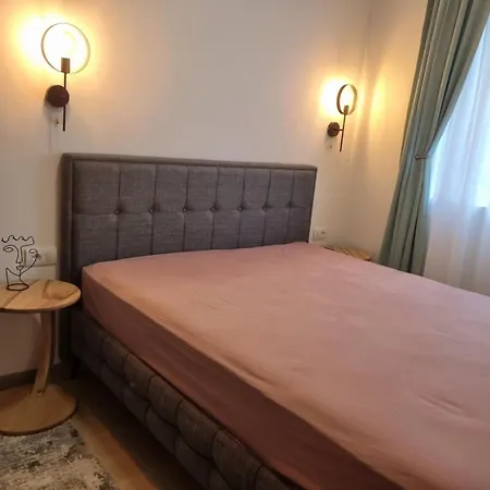 Wolf Apartment